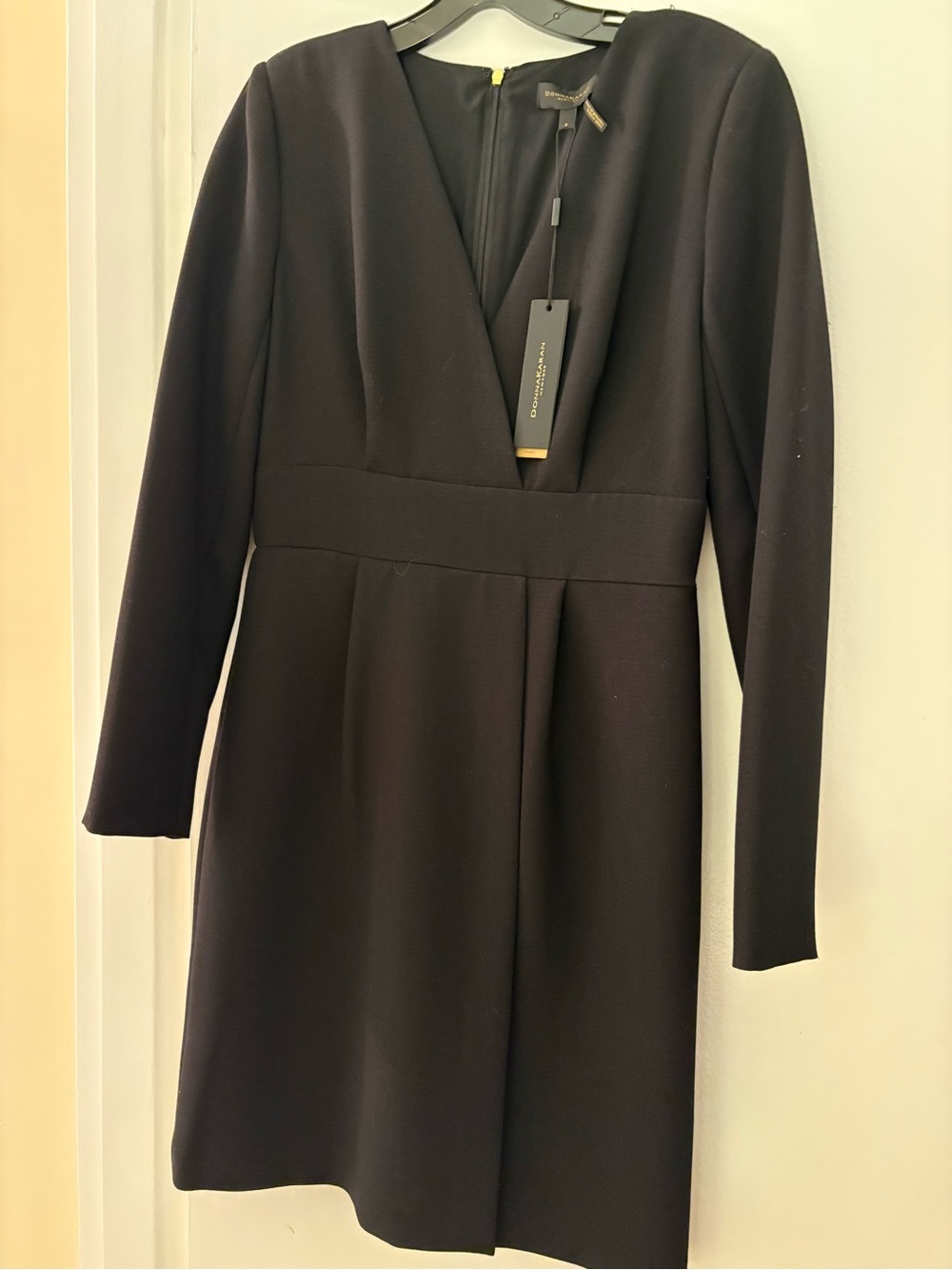 Donna Karan Black Long-Sleeve V-Neck Dress